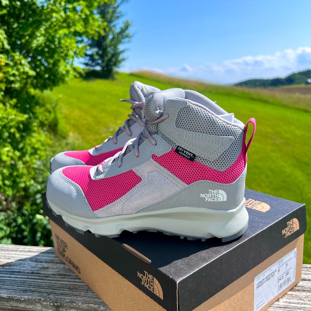 NWT North Face hiking boots
